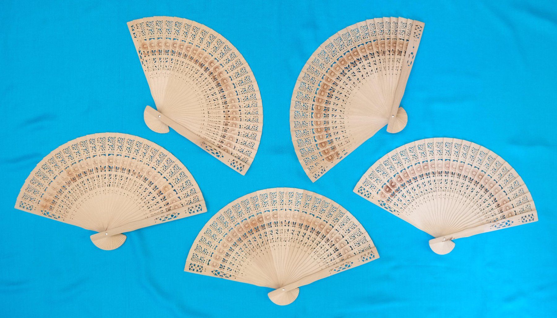 Tutte le decorazioni: Handfächer aus Holz Set 5 Stück – Nuovo (secondo la descrizione) da Zürich venduto da Masala-Oase