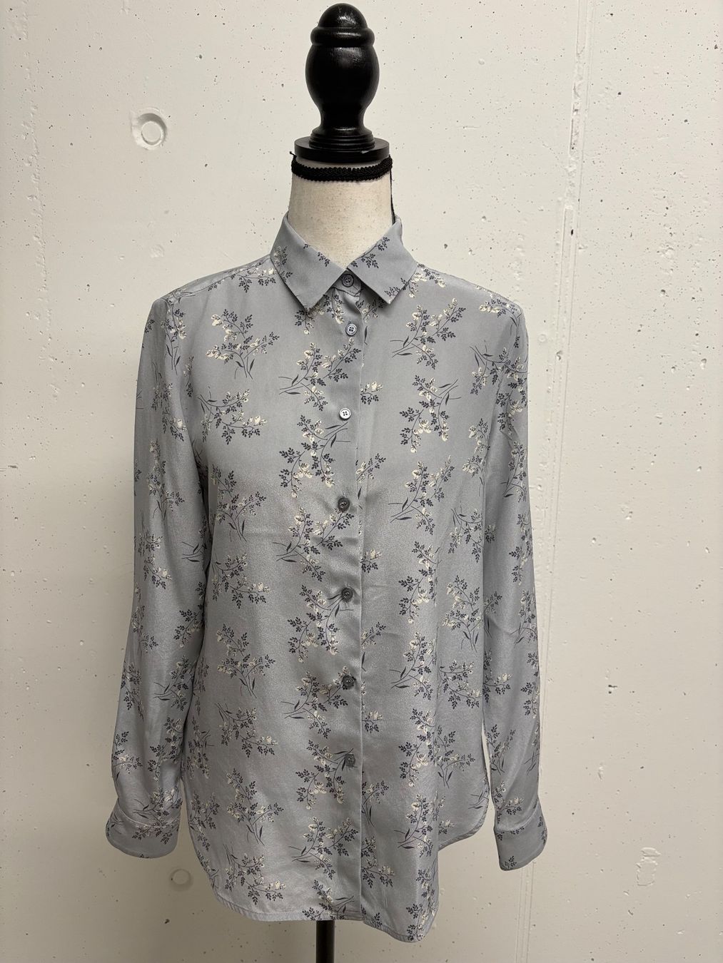 Max Mara Blusen: Weekend Max Mara Seidenbluse 36 gemustert hellblau – Neu (gemäss Beschreibung) aus Regensdorf von secondchancefashion 1