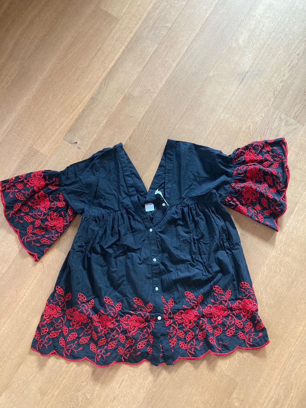 Tops: Bluse – Neu (gemäss Beschreibung) aus Zürich von san_qzr2