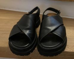 Plateausandalen Leder schwarz Grösse 6/39