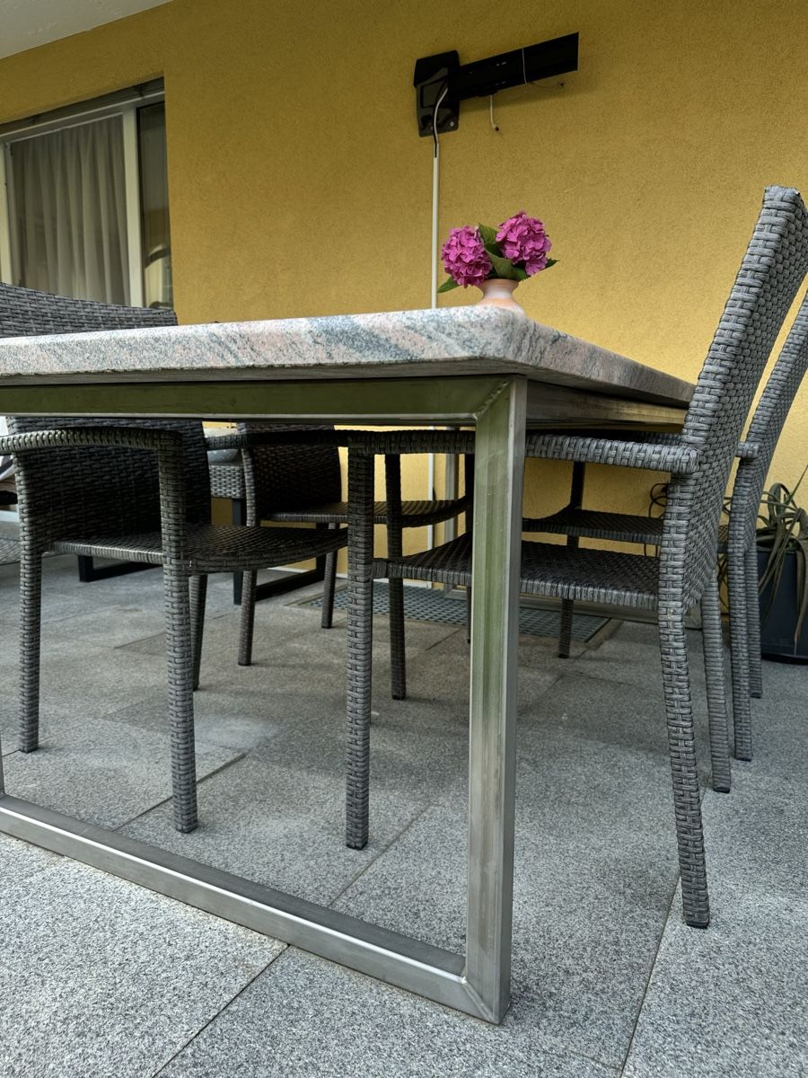 Tavoli: Granit Gartentisch | Esstisch – Nuovo (secondo la descrizione) da Landquart venduto da Sisej 1