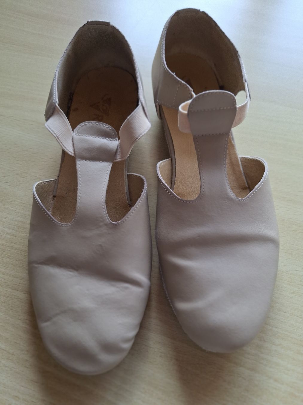 Scarpe da donna: Tanzschuhe – Usato da Rudolfingen venduto da Nuri52