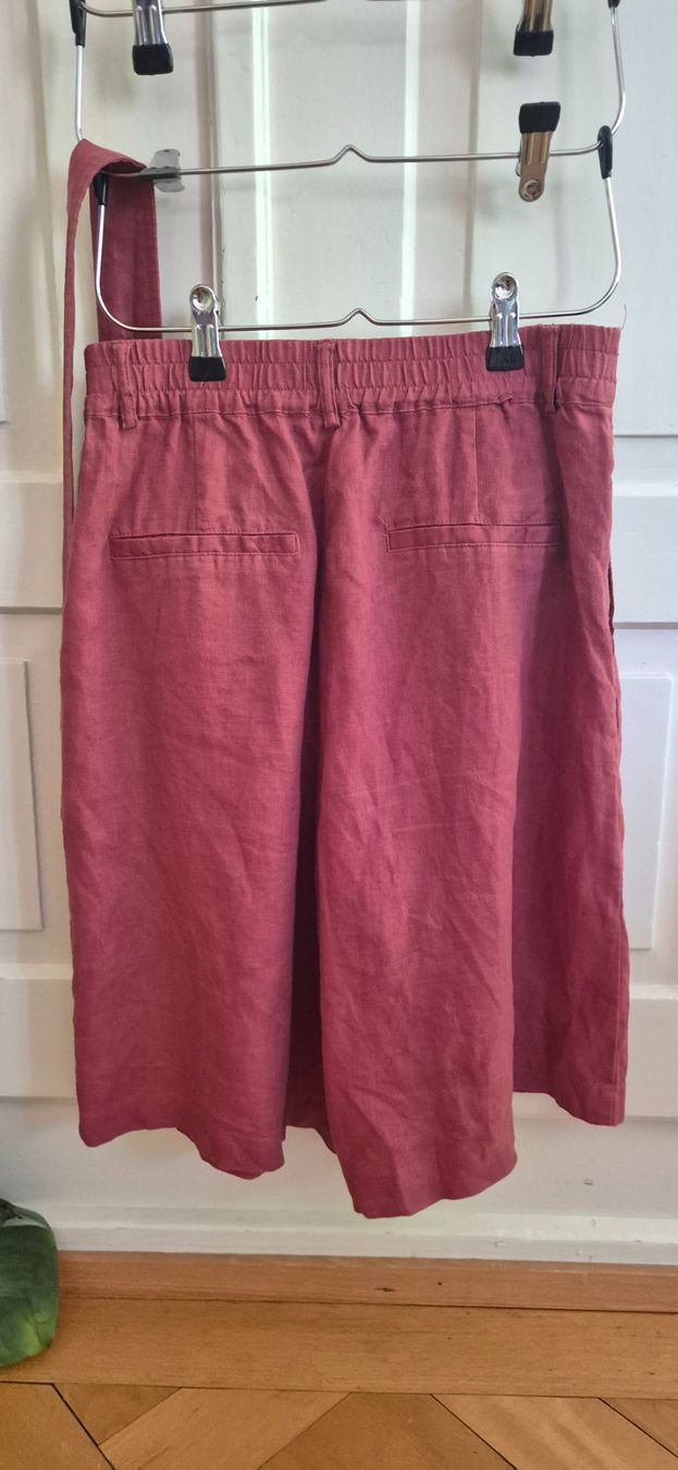 Manor Pantalons: süsse Bermuda Shorts Manor, 36 100% Leinen – D'occasion à St. Gallen par Mar_cx6m 1