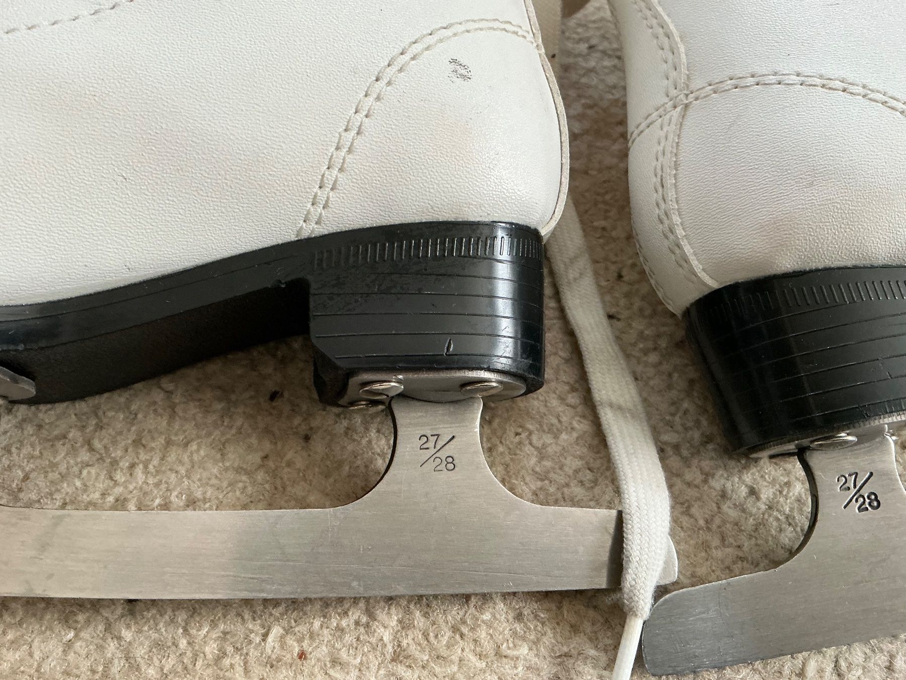 Schlittschuhe: Eislaufschuhe Extend ,weiss ,Grösse 28 ,gebraucht – Gebraucht aus Jona von Jancy60 5