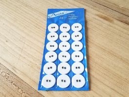 18 Vintage Qualitäts Wäscheknöpfe Knöpfe