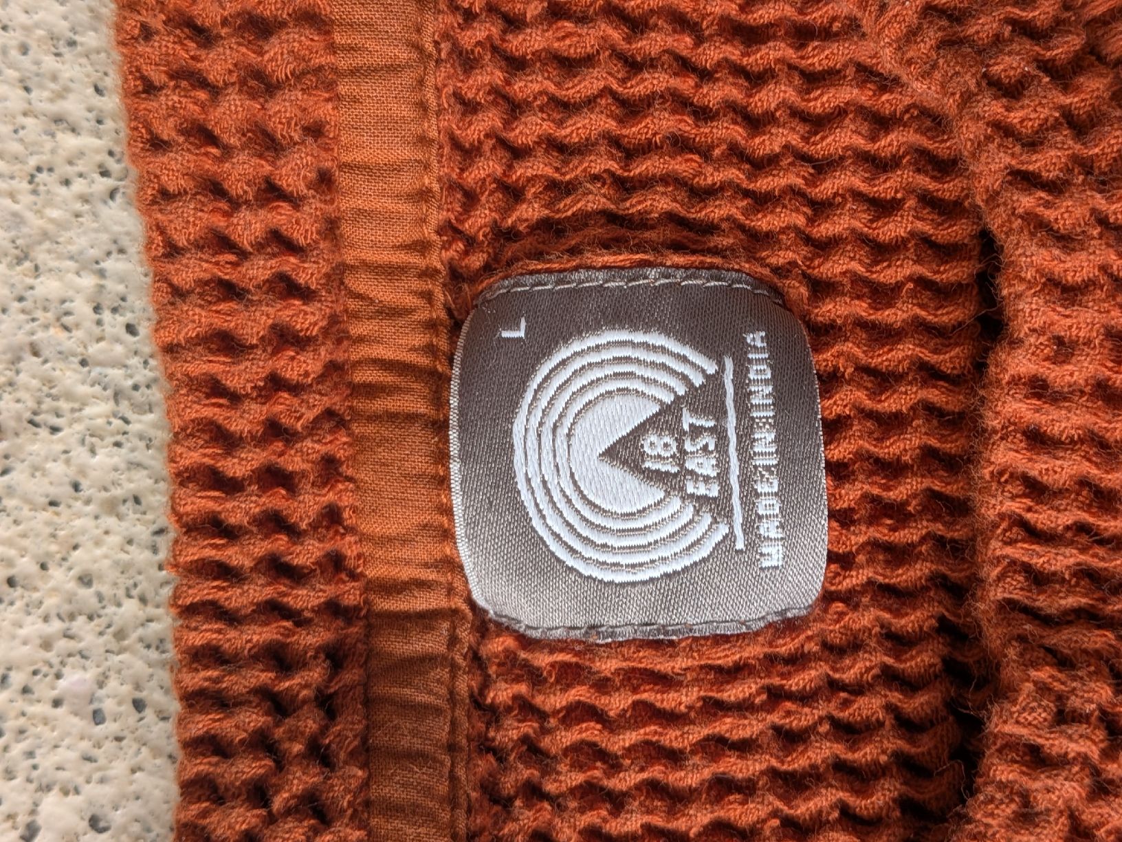 Maglioni & Felpe: 18 East MFG - Waffel Baumwollpullover – Usato da Liebefeld venduto da Loopinfility 1