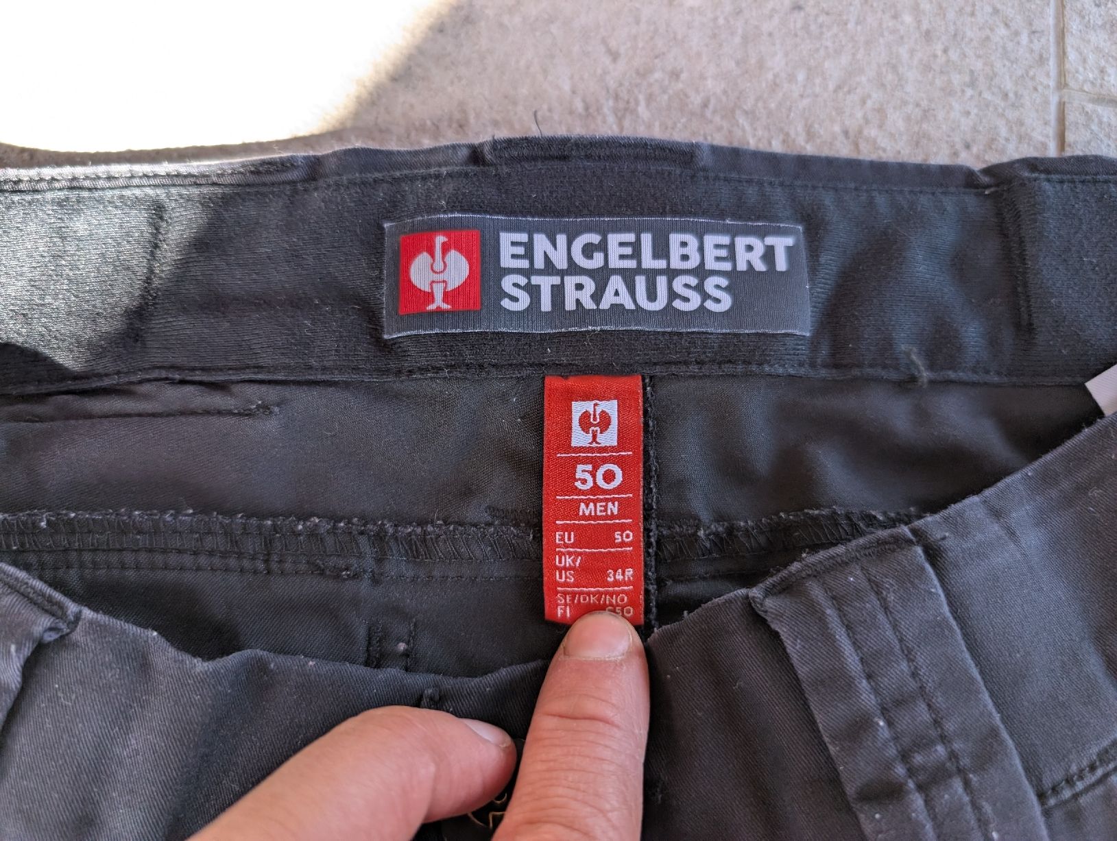 Engelbert Strauss Pantaloni: Pantalon de travail noir taille 50 – Usato da Blignou (Ayent) venduto da dyl_yxb5 2