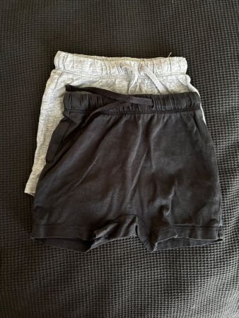 H&M 2er Set: Kurze Hosen für den Sommer, Grösse 74 (9M)