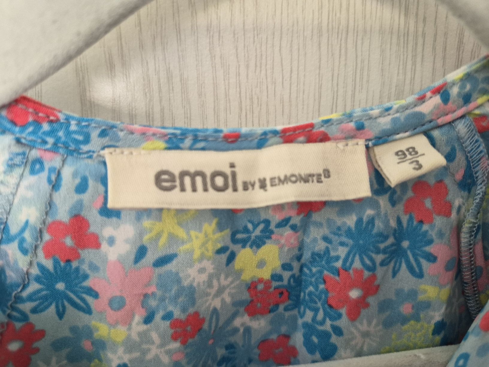 Tute: Süsser Emoi Sommer Jumpsuit, Gr. 98 – Usato da Hinterkappelen venduto da Anbal 1