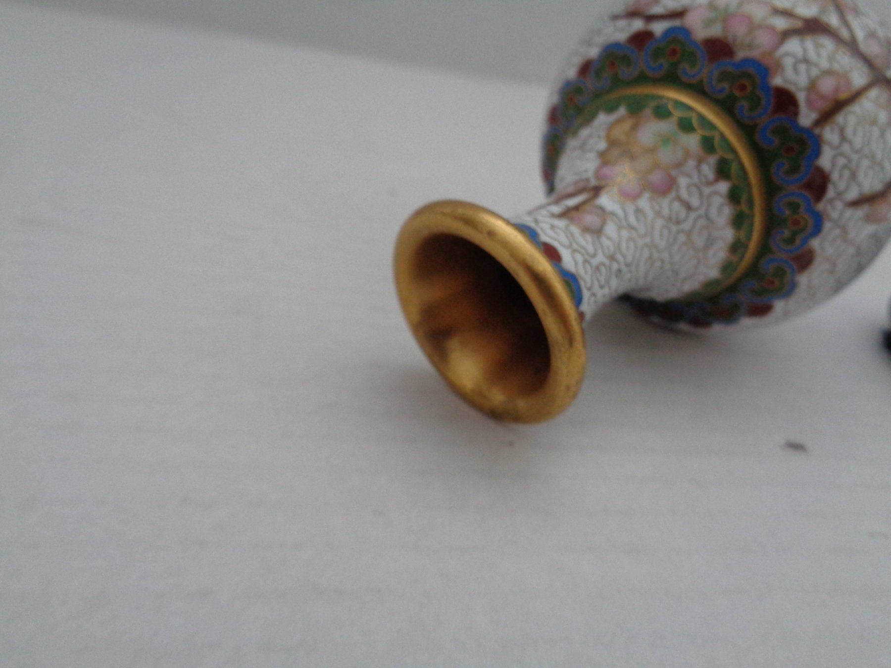 Vasen & Gefässe: China Vase Emailltechnik mit Messing – Gebraucht aus Chur von omonia 5