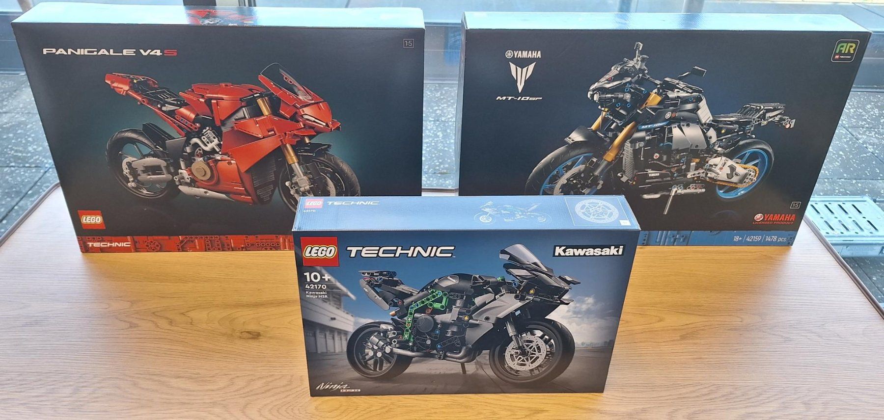 Lego Kit di costruzioni: Lego Technic 42202 + 42159 + 42170 – Nuovo e nell'imballaggio originale da Genève venduto da BrickFanGe