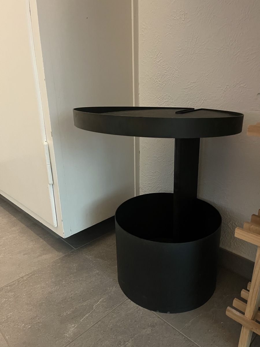 Tables: Beistelltisch – D'occasion à Zürich par ida_gf9t 1