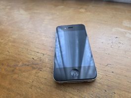 Apple iPhone 4 schwarz gebraucht mit Gebrauchsspuren