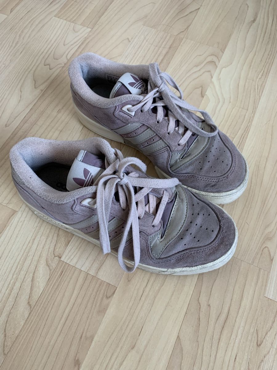 Adidas Scarpe da donna: Adidas Sneaker Grösse 38 2/3 – Usato da Stäfa venduto da nin_dv8m