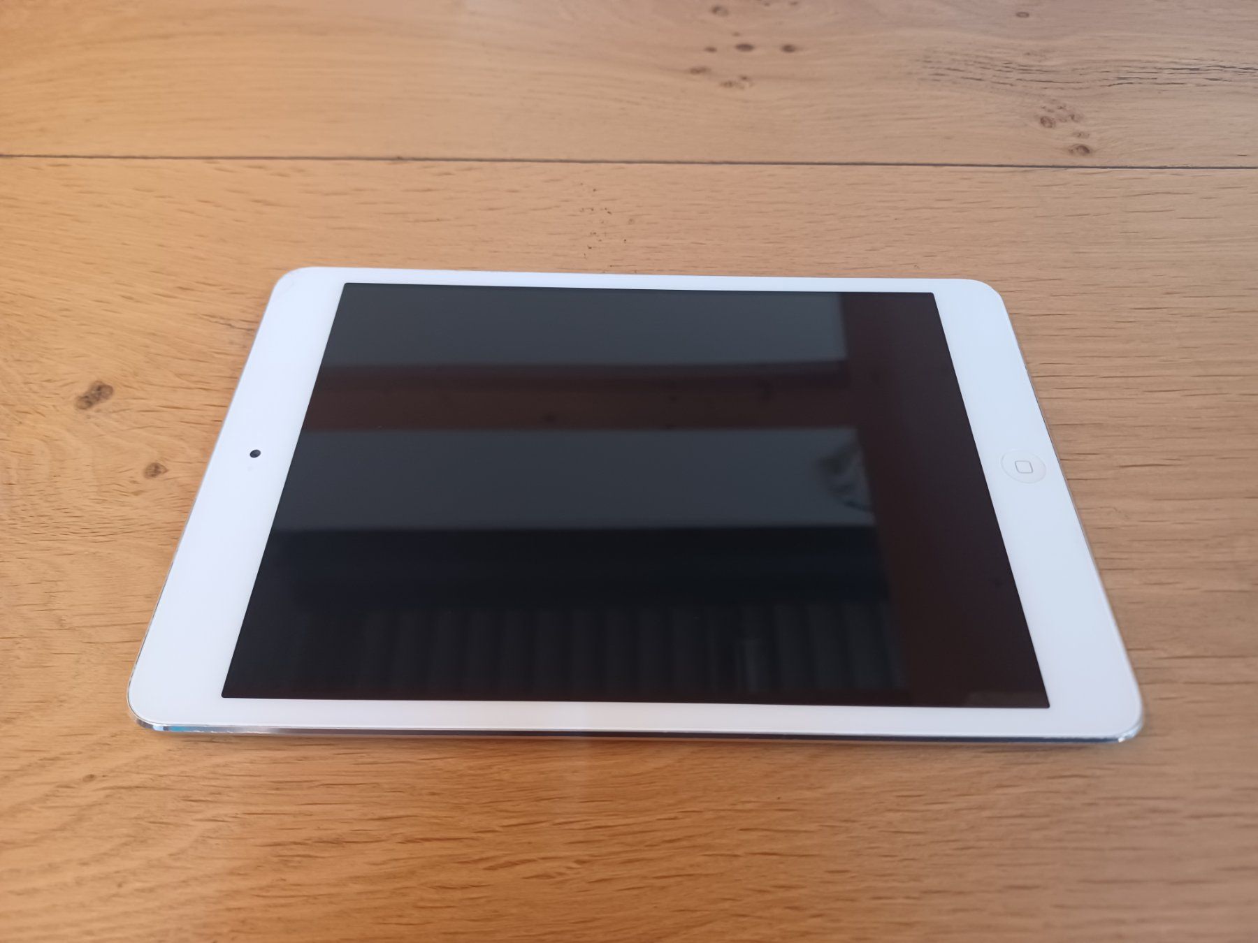 Apple Tablet PC: Apple iPad mini 1 Generation 16GB Weiß & Silber – Usato da Wetzikon ZH venduto da  9