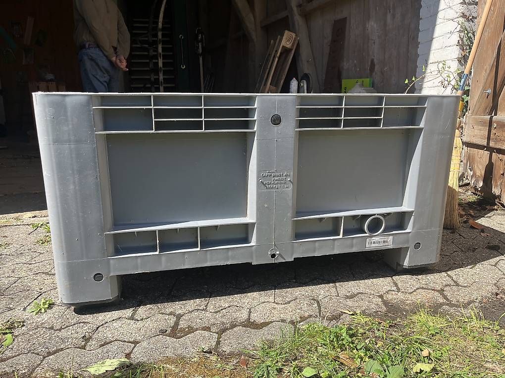 Conteneurs de construction: Palettenbox Lebensmittelecht 470l, HDPE – D'occasion à Endingen par benjaminsteiner 2