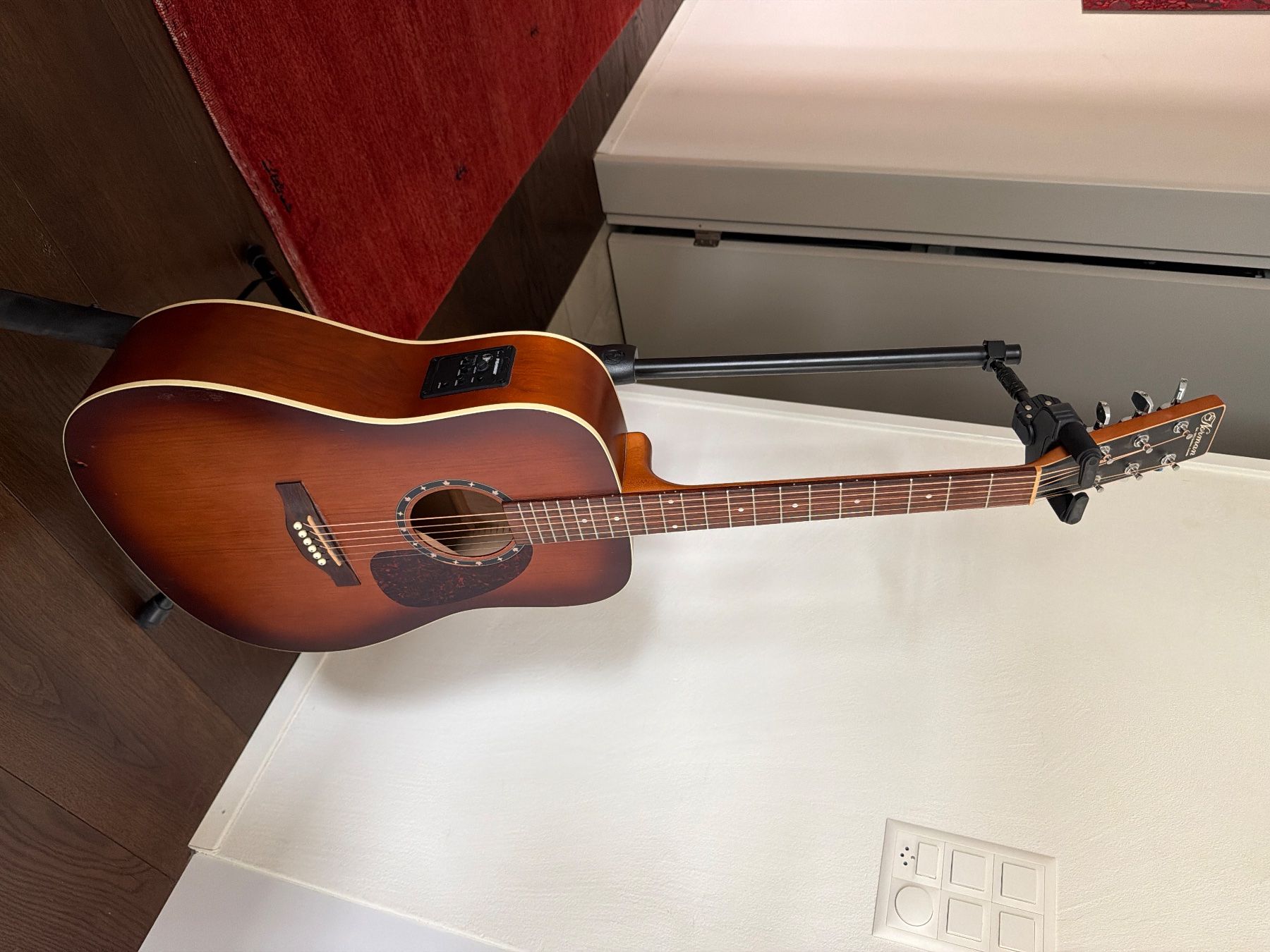 Strumenti musicali: Norman B18 6-String Cedar presys Tobaccoburst Guitar – Usato da Lachen SZ venduto da ala_j7tw 1