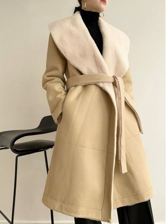 Echter Schaffellpelzmantel/Manteau en fourrure de mouton