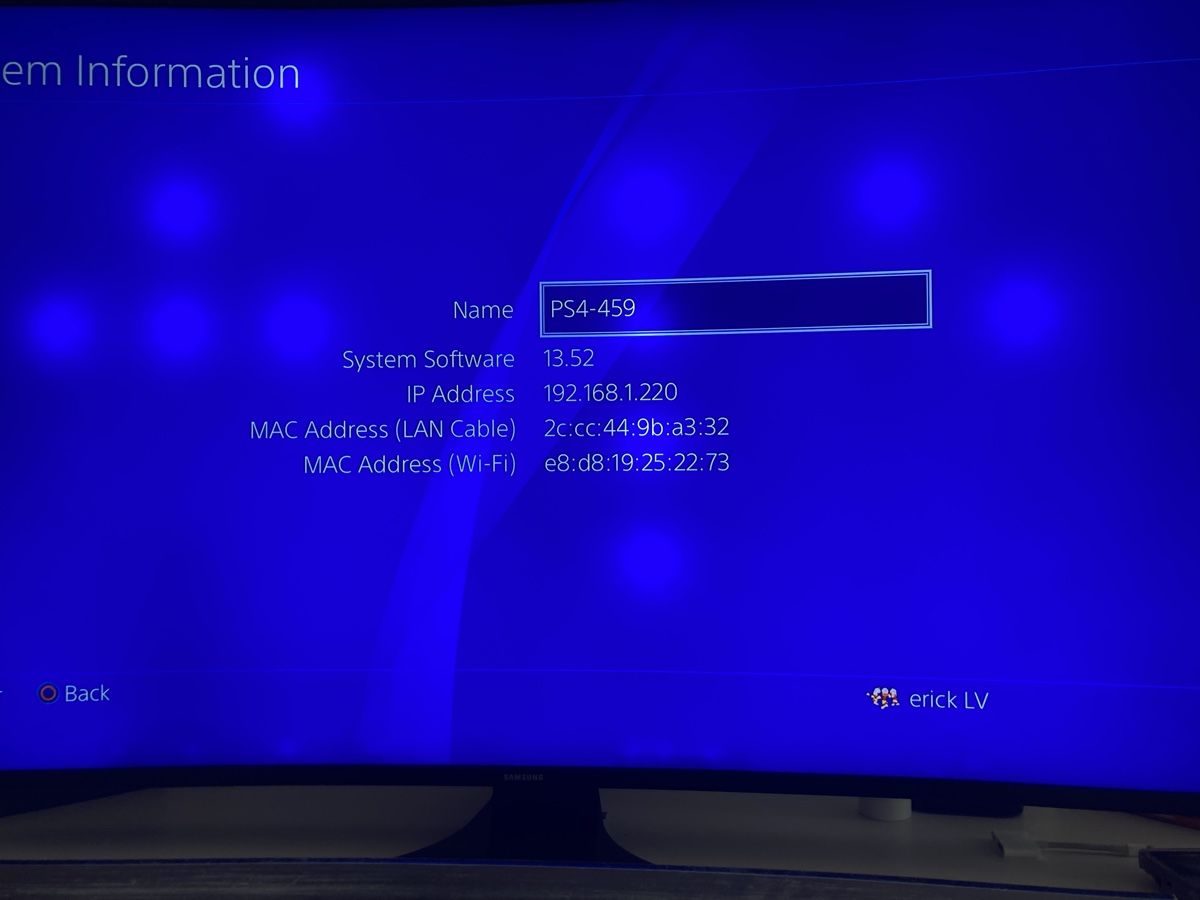 Sony Consoles: PS4 PlayStation mit games - 2 kontroller – D'occasion à St. Gallen par Parrotb 5