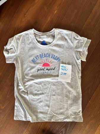 NEU T-shirt 146/152