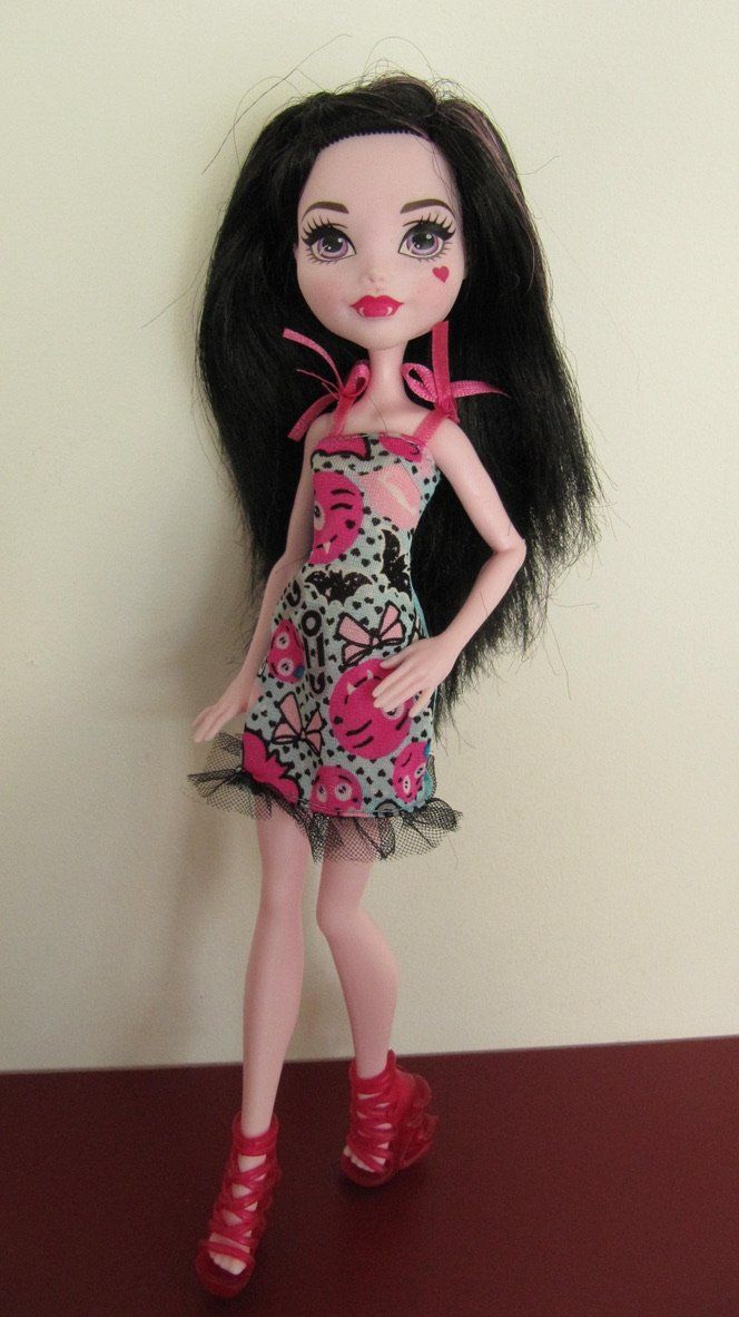 Puppen: Monster High Draculaura – Gebraucht aus Brunnen von Kiwiland1
