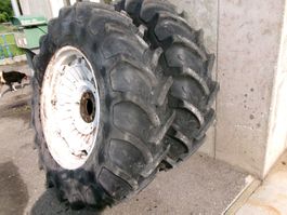 Lamborghini -  Traktor  34 Zoll Radsatz  - Kleber   16,9 -34