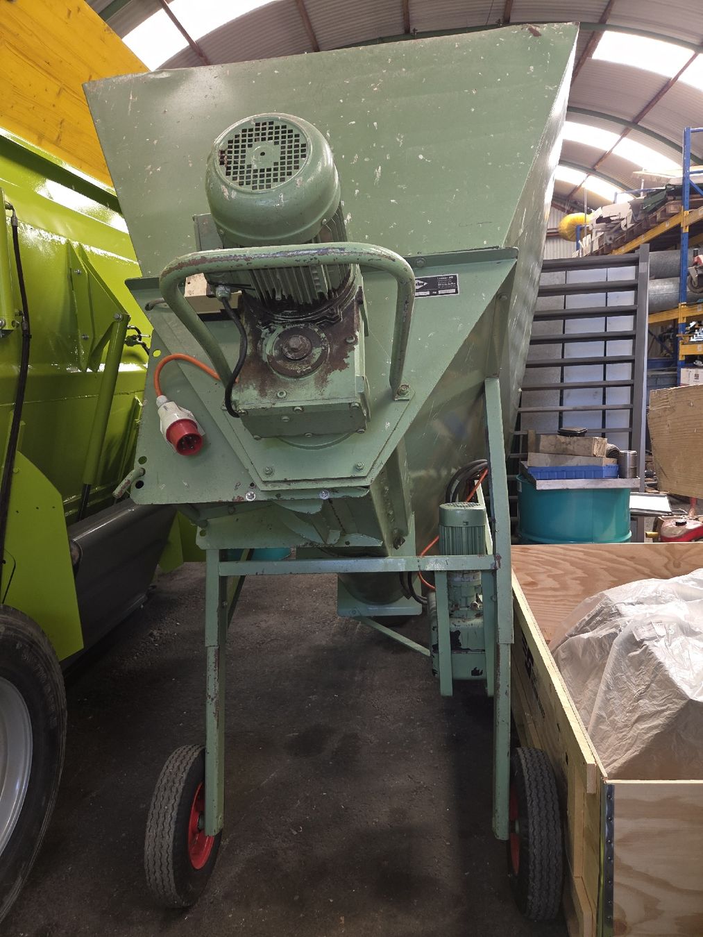 Toutes les machines: Futtermischer Schrägmischer Lanker – D'occasion à Schöftland par deutz00 1