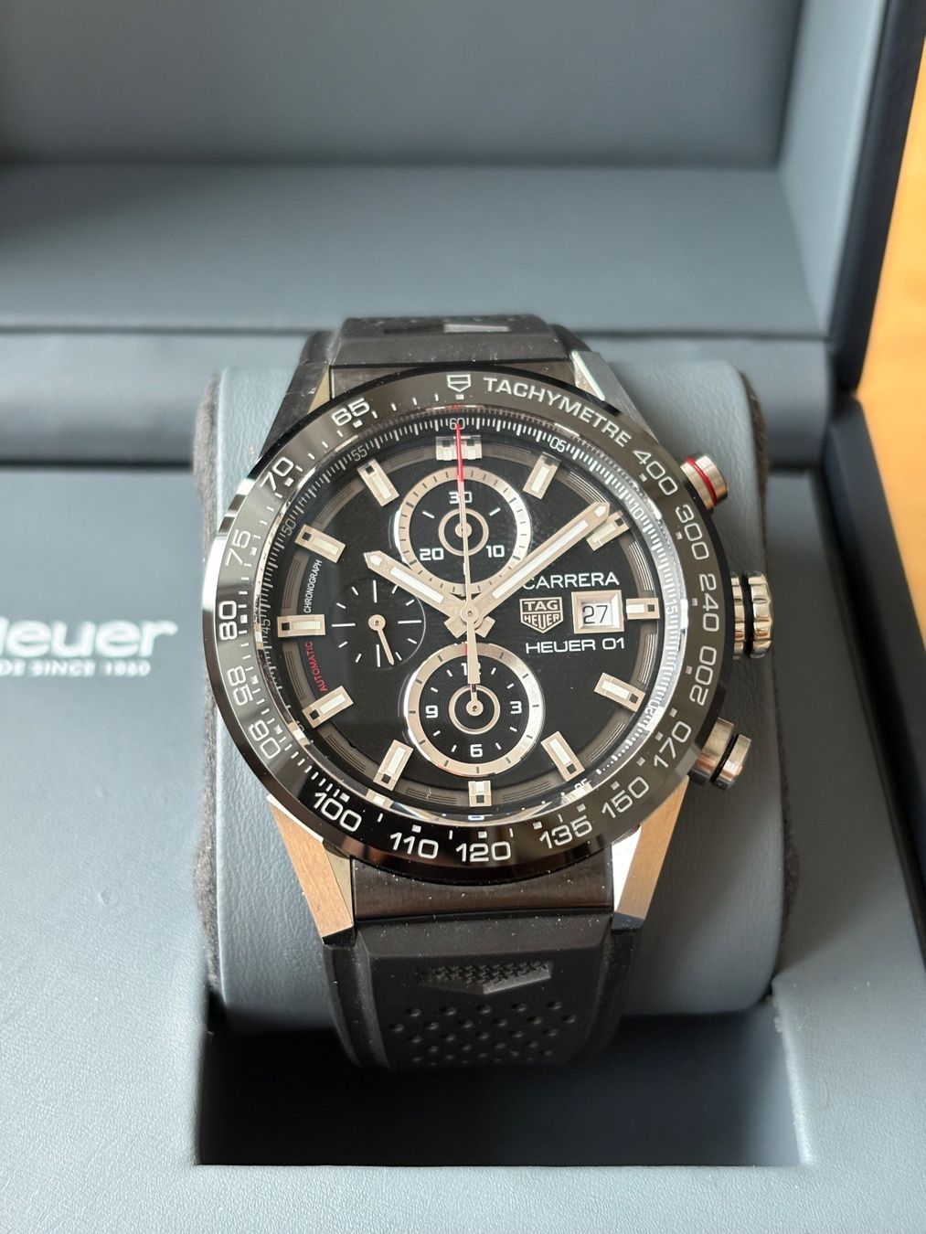 Tag Heuer Montres: Tag Heuer Carrera Heuer 01 Fullset – D'occasion à Birsfelden par Mynos