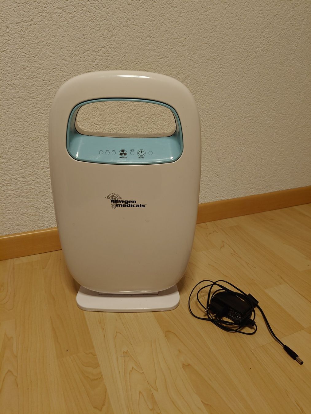 Purificatori d'aria: Newgen Medicals Luftfilter / Luftreiniger – Usato da Uetendorf venduto da oinkioink88