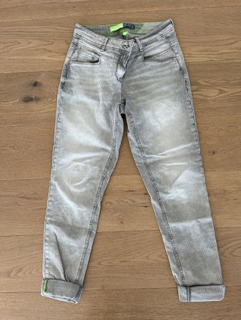 Jeans Street One
