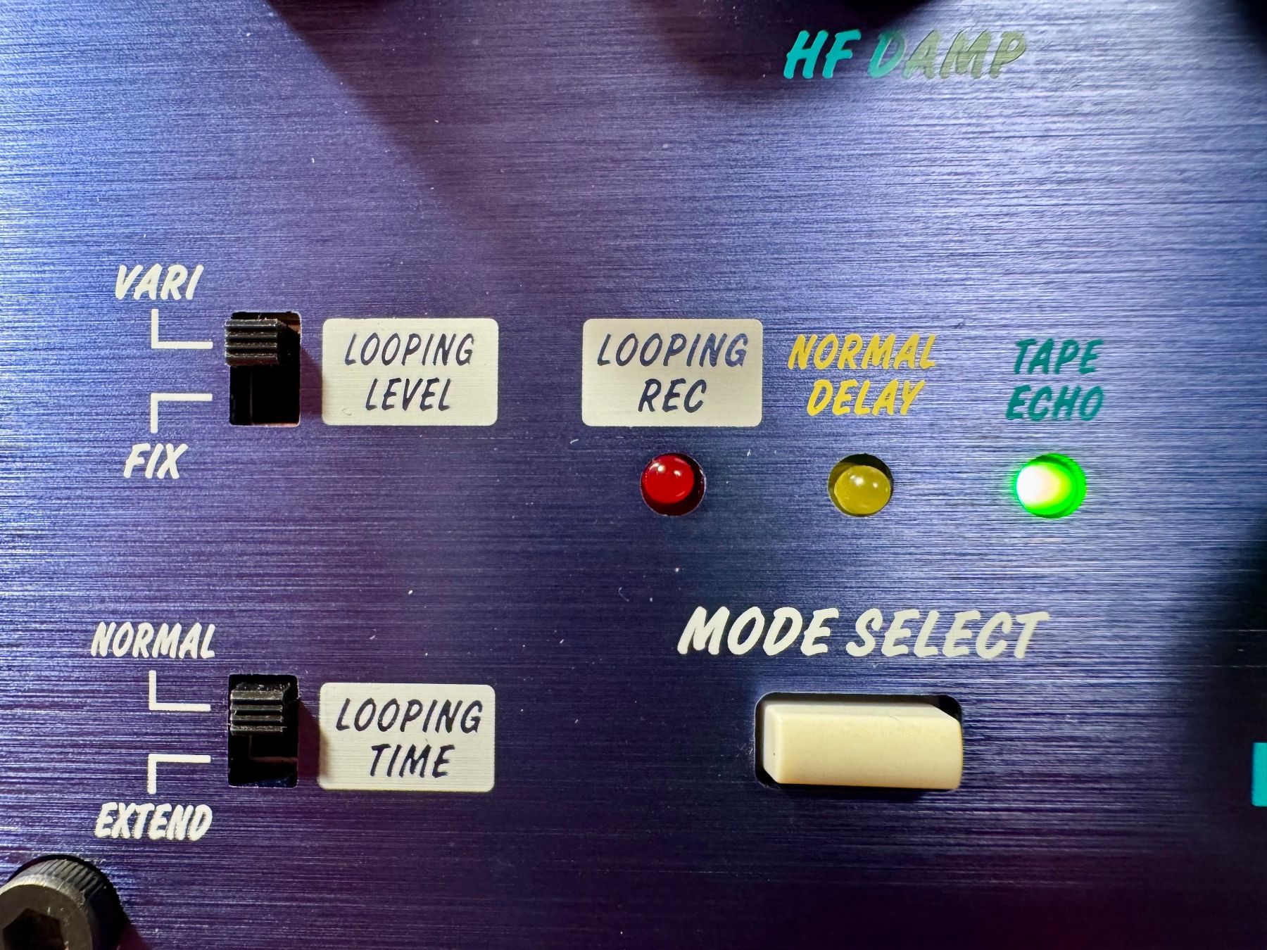 Instruments de musique: Akai Headrush E2.   Effektgerät für E-Gitarre – D'occasion à Nidau par cocodo 5