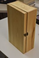 Geschenkbox/Weinkiste /  mit Messingscharnieren und Schloss