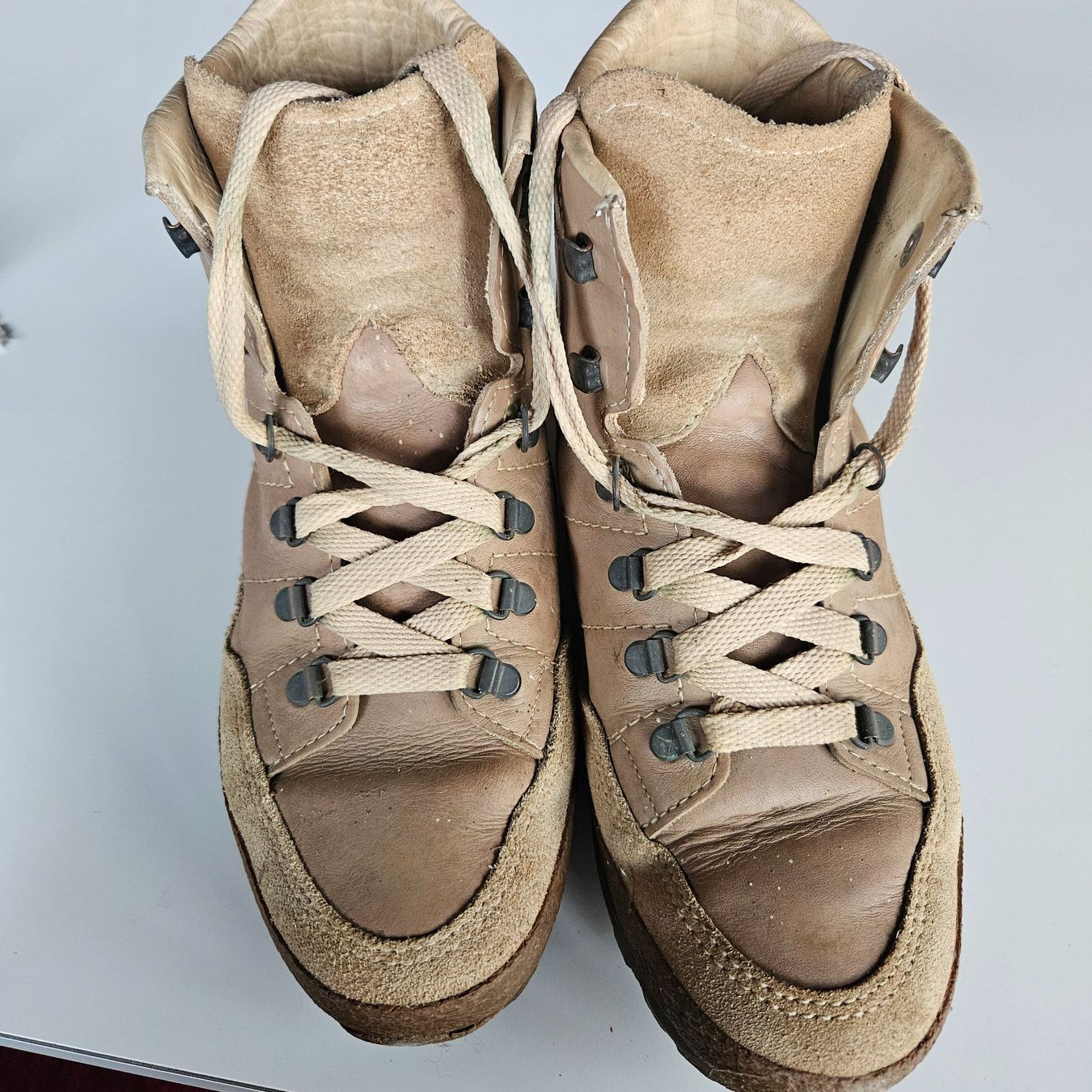 Lowa Scarpe da uomo: LOWA Wanderschuhe, Grösse 6 1/2 – Usato da Uster venduto da Sonnenblume212 4