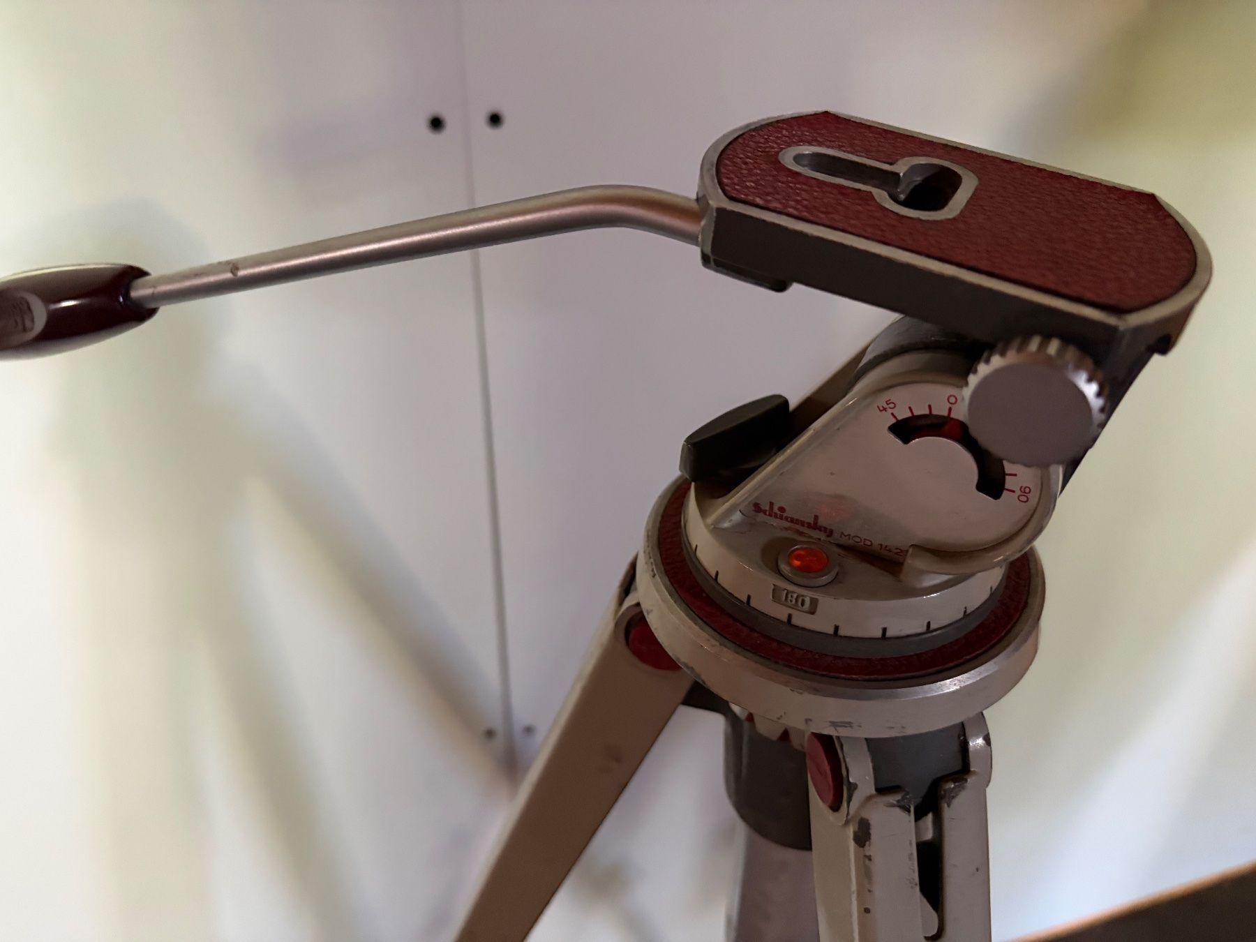 Treppiedi & Teste: Stativ, Schimansky, Mod 142 – Usato da winterthur venduto da Grami1 3