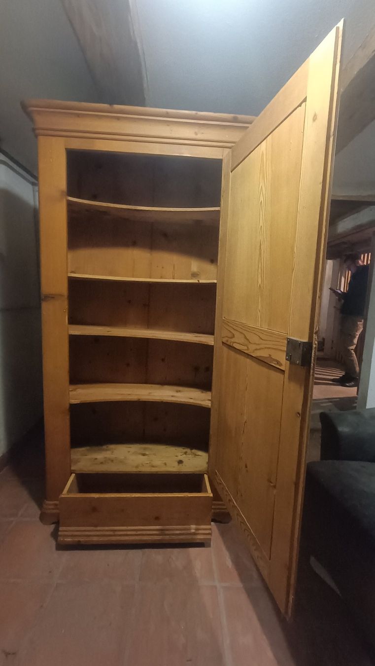 Armadi: Schrank (Tanne) – Usato da Schübelbach venduto da ar8862-ch 1