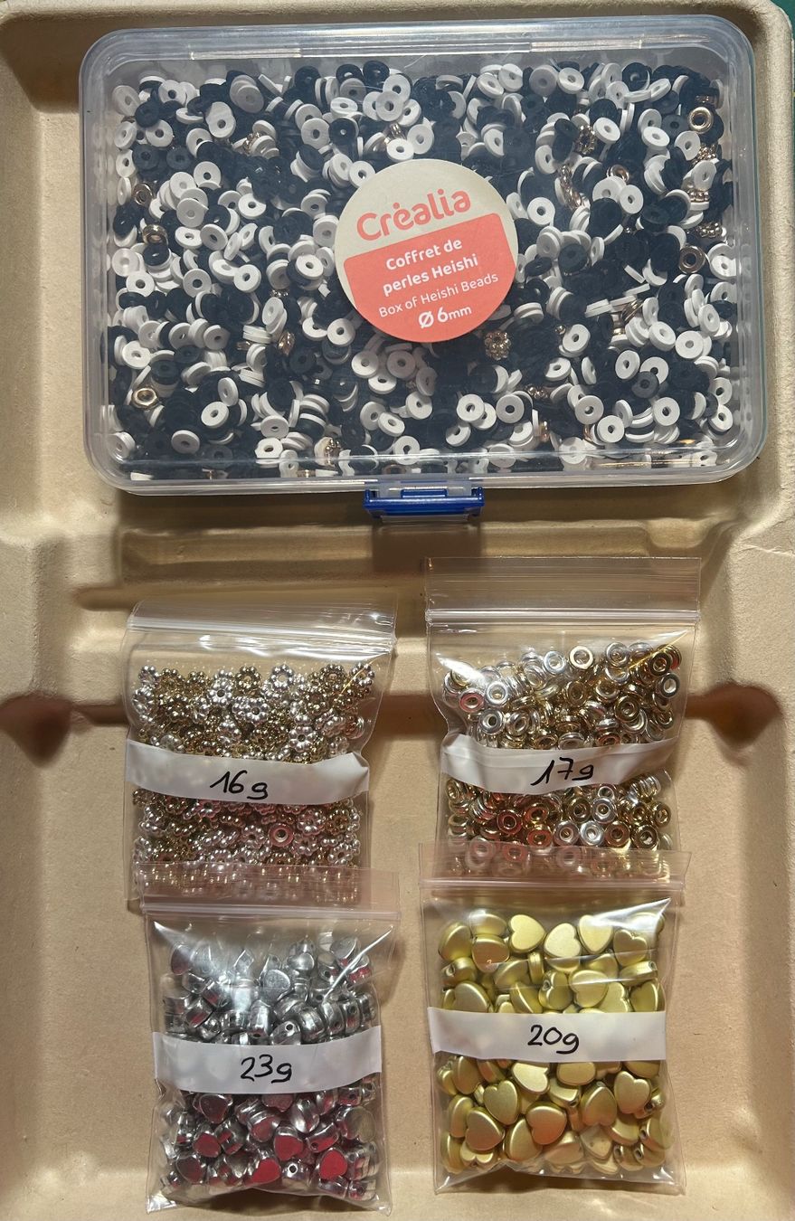 Perle (finte): Lot de perles heishi pour bracelet – Nuovo (secondo la descrizione) da Bouveret venduto da sev_qj7l
