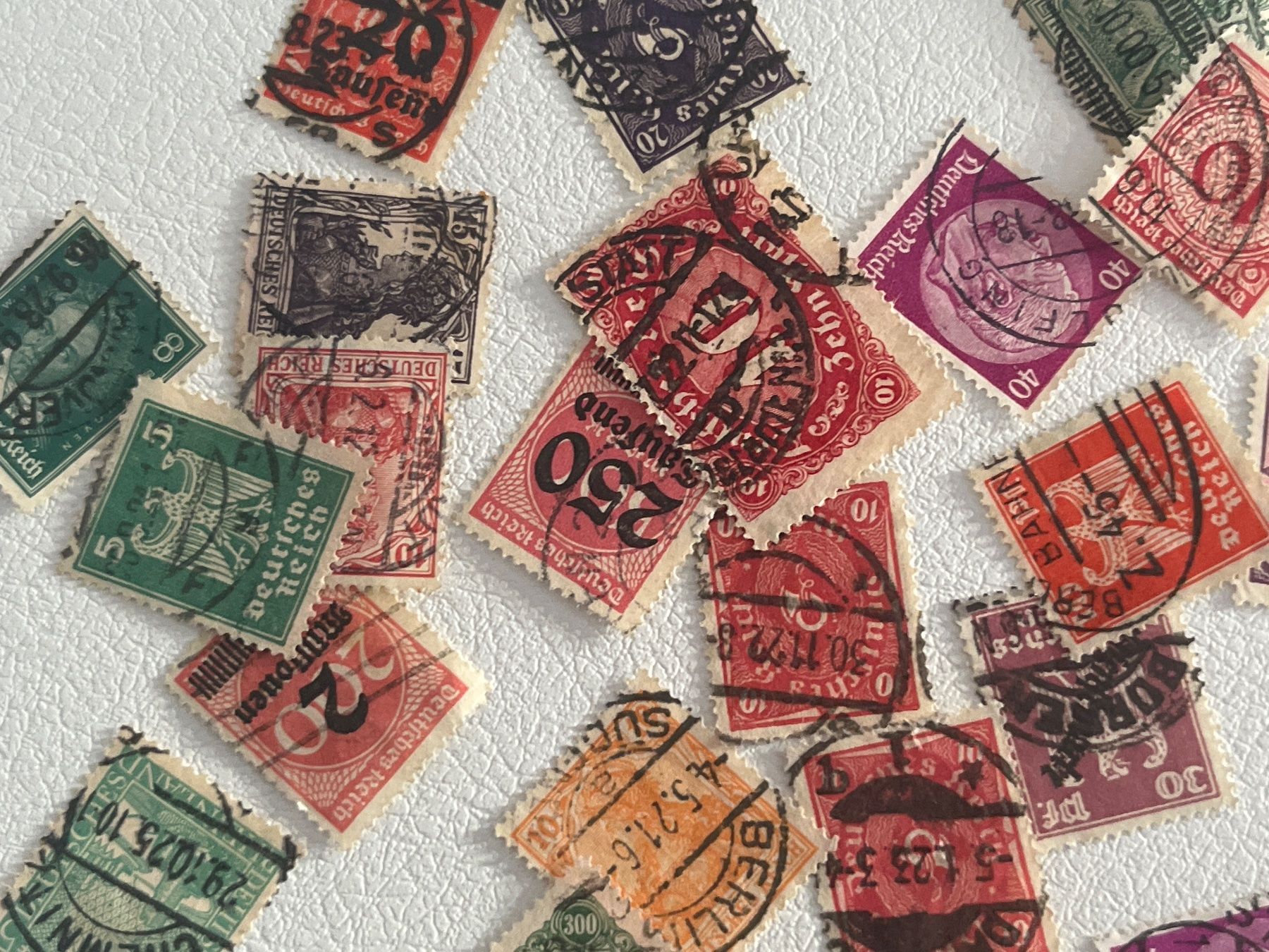 Tutti i francobolli: Lot 56: Mix Briefmarke – Usato da Chiasso venduto da AzenYa 1