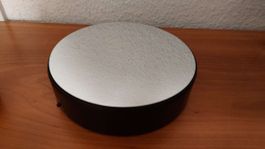 Présentoir rotatif à 360° degrées avec surface de miroir.