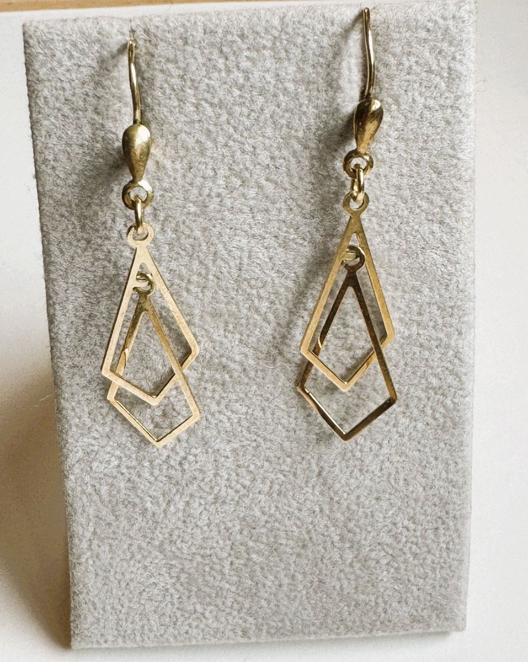 Orecchini pendenti & Orecchini a lobo: Ohrhänger Geometric Chic 9Karat Gelbgold – Usato da Hombrechtikon venduto da Oldclock