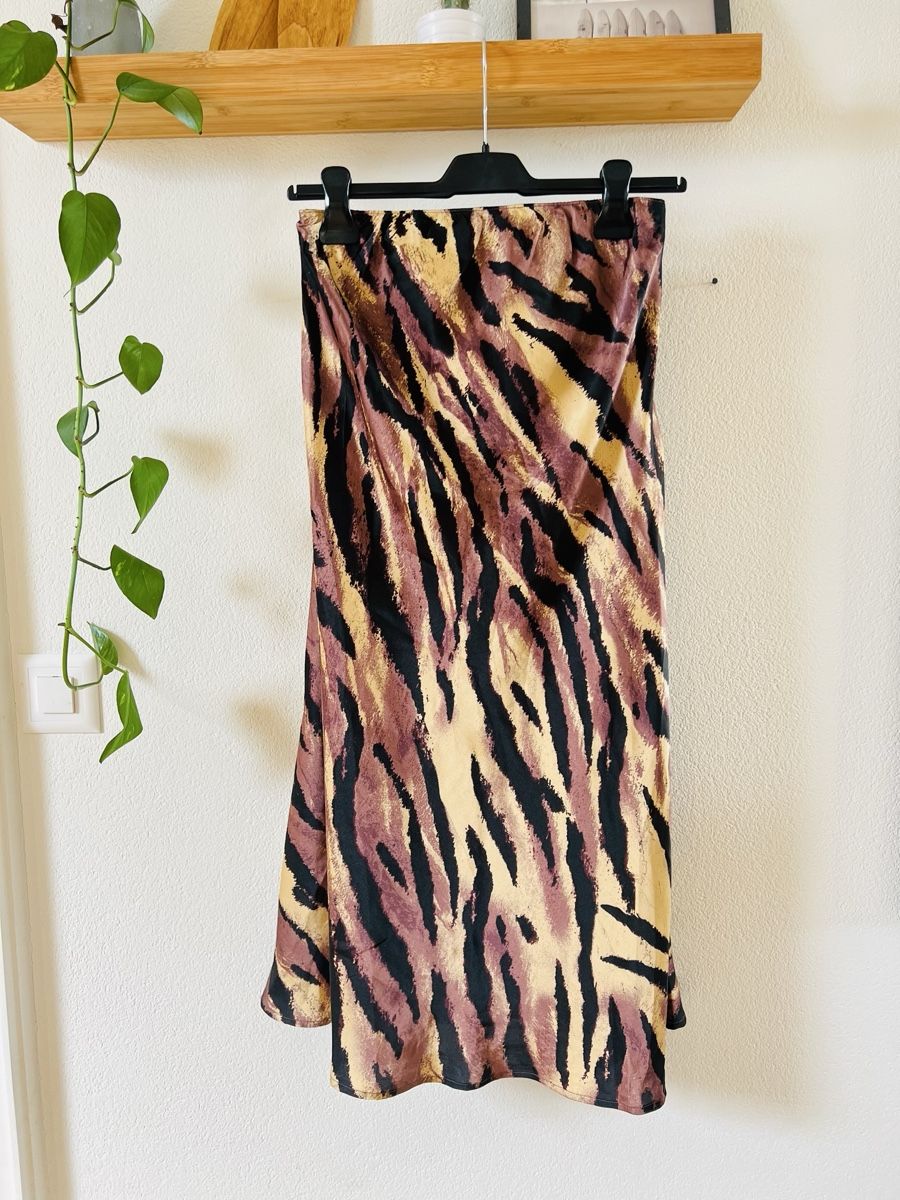 Pieces Gonne: Umstandsrock Tigerprint Seidenrock – Usato da Murten venduto da Rebelle_en_Style