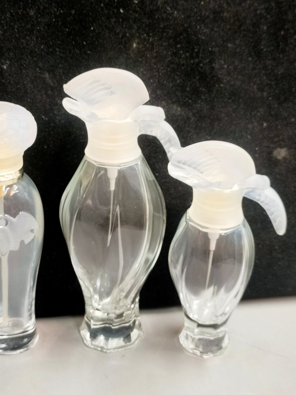Nina Ricci Flacons: 5 FLACONS VIDE DE PARFUMS NINA RICCI – Gebraucht aus Genève von Leboucheoreilles 1