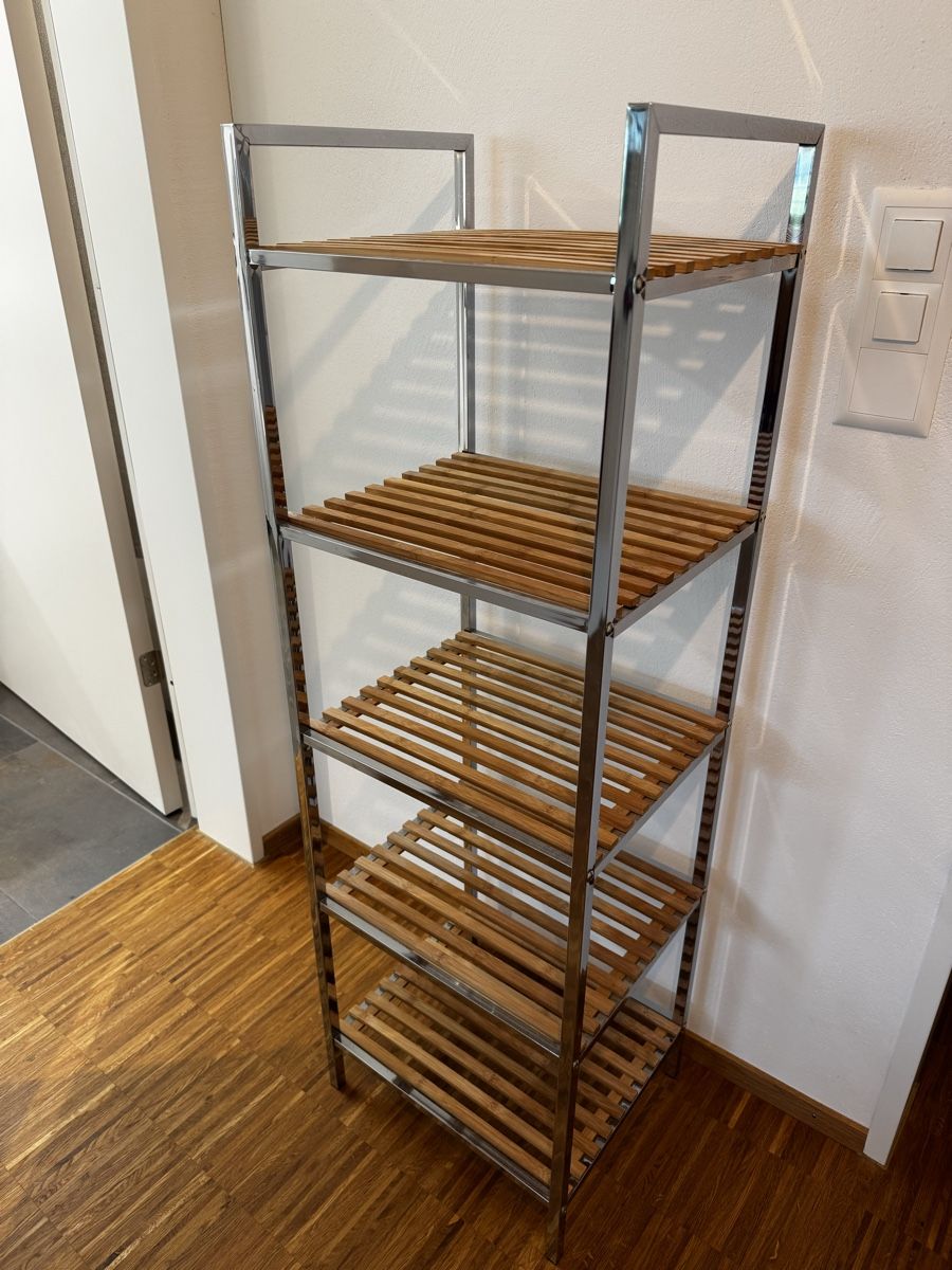 Scaffali: Elegantes Regal - Designklassiker von Interio – Usato da Tuggen venduto da Teoma