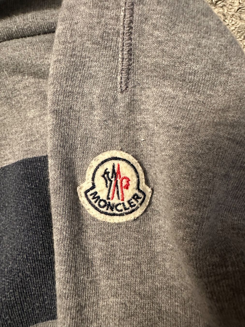 Moncler Maglioni & Felpe: Moncler Hoodie, size M, slim fit – Usato da Winterthur venduto da ivan12891 2