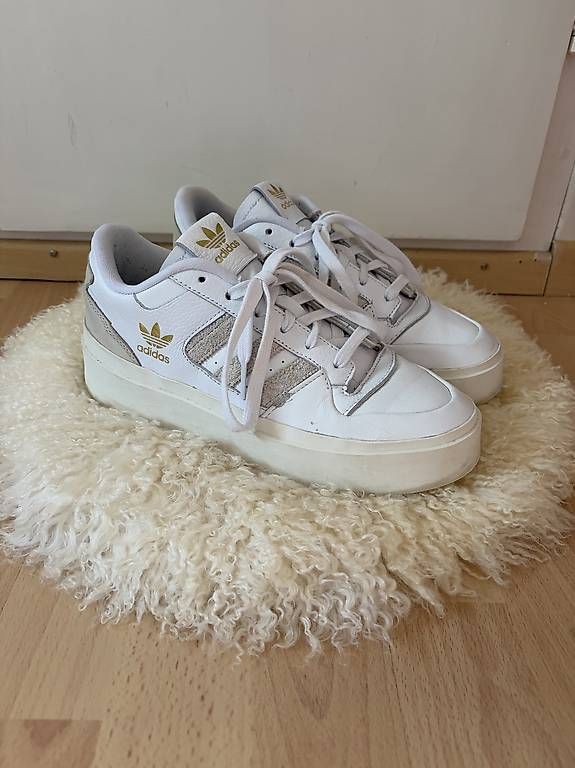 Scarpe da donna: Adidas Forum Bonega Leder 40 2/3 – Usato da Wittenbach venduto da Lenitalasirena 1