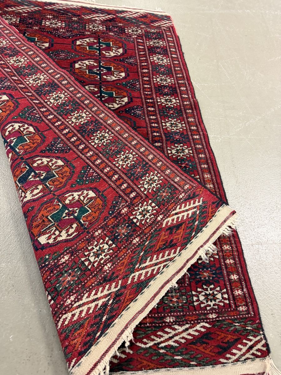 Tappeti: Orientteppich rot mit geometrischem Muster gebraucht – Usato da Strengelbach venduto da RaenAntikDesign 4