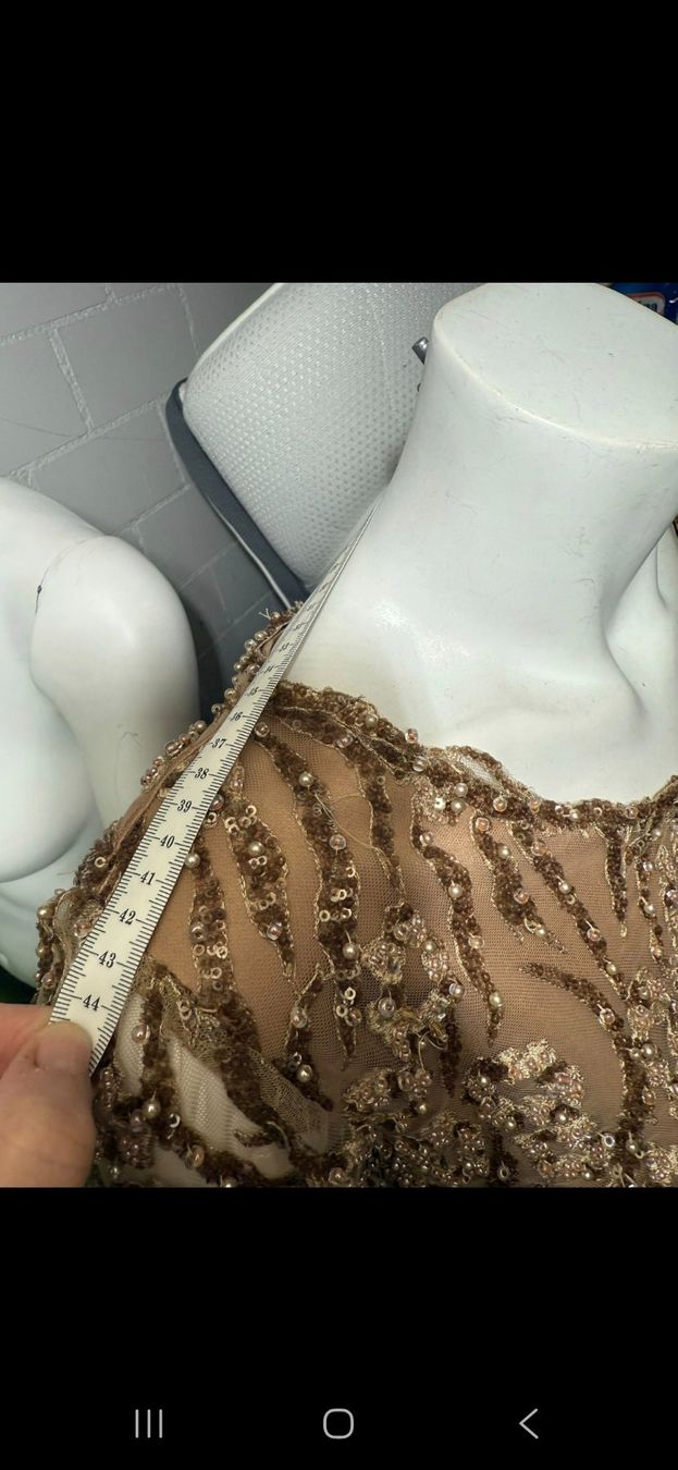 Vestiti: Abendkleid – Usato da Winterthur venduto da Lumi11 4