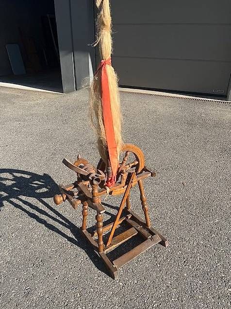 Ruote per filare: ancien rouet (Grisons) – Usato da Saules venduto da Pathan