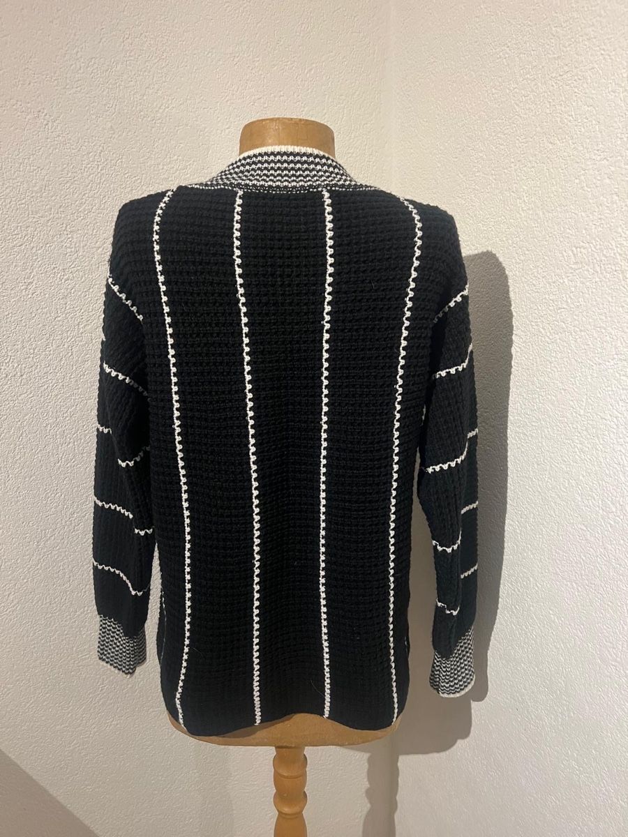 Pullover & Sweatshirts: Pull noir et blanc taille S - – Gebraucht aus chamoson von agr_y2m5 2