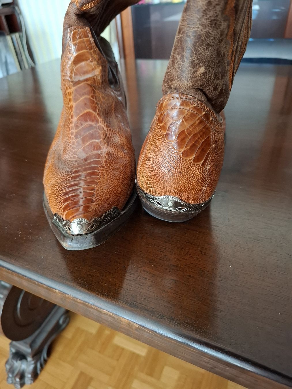 Scarpe da uomo: Bottes de Cowboy authentiques - Style unique, taille 43 env – Usato da LA TOUR-DE-PEILZ venduto da sim_77kp 1