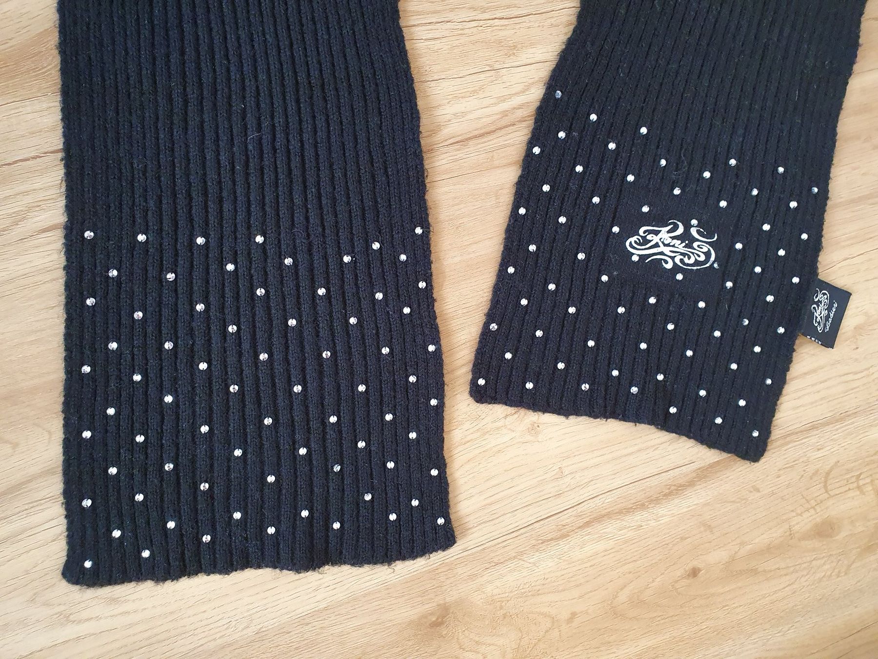 Foulard & Sciarpe: Schwarz Strick: Schal, Mütze, Handschuhe – Usato da Heinrichswil venduto da sabi2809 3